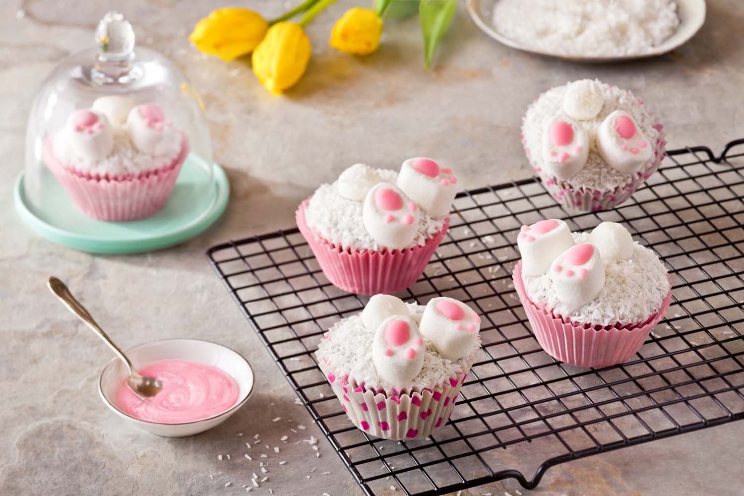recipe image Påskcupcakes smarriga påskharar