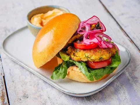 recipe image Zucchinibiffar med halloumi